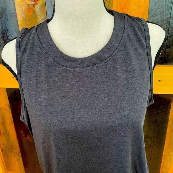 AVIA loose fit tank top with back mesh insert sz M - Picture 2 of 6
